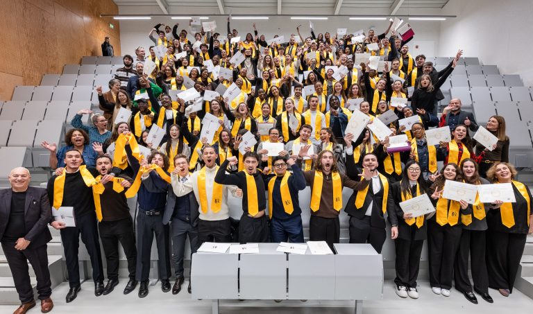 WEB - IUT de Paris - Remise de diplômes - 25.12.08 (62)